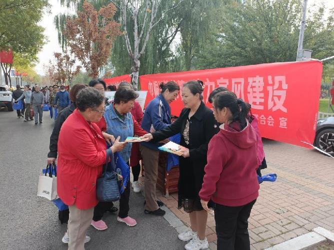 巾帼兴粮节粮  助力家风建设——太原万柏林区妇联开展粮食安全宣传活动
