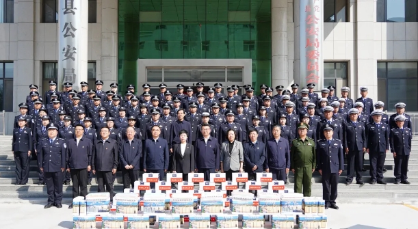 临汾隰县县委书记李俊平带领四大班子领导看望慰问公安民辅警