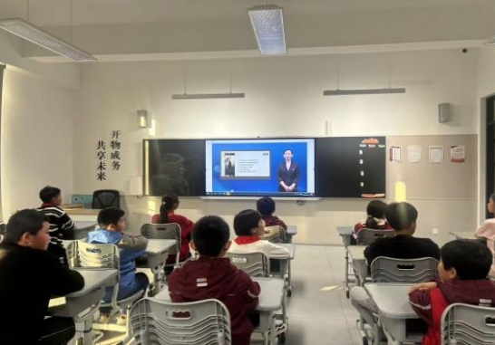 以爱之名  育人之魂——太原万柏林区教体局开展“新时代名师讲堂”系列活动