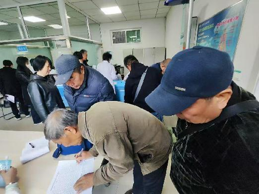 太原市万柏林退役军人事务局：关爱两参，体检行动传递温暖
