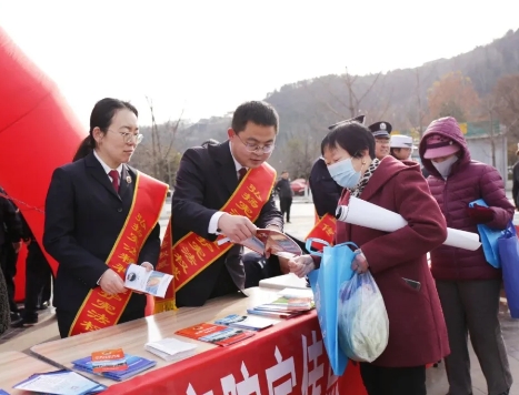 晋城沁水县人民检察院：弘扬法治精神 检察守护“宪”给您