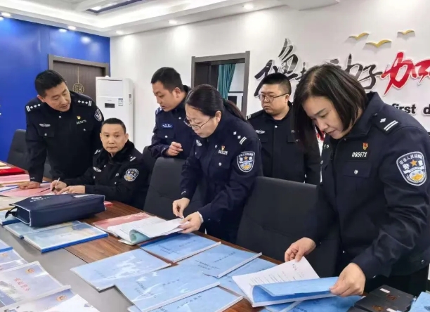 临汾市公安局“化解矛盾风险  维护社会稳定”督导组深入蒲县公安局检查指导工作