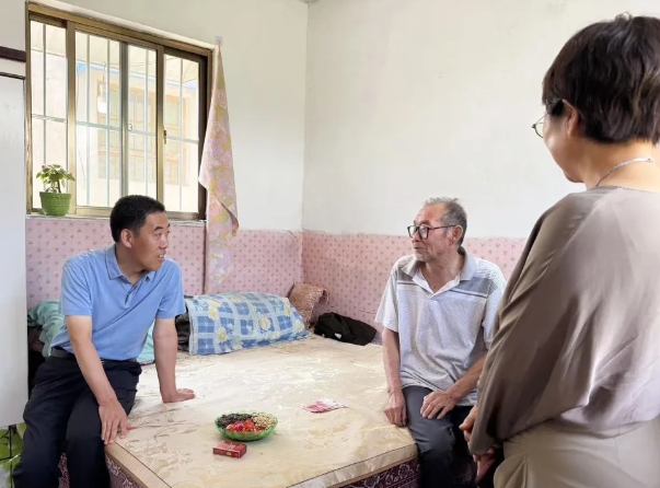 忻州代县县委副书记、县长张志杰开展“七一”走访慰问活动