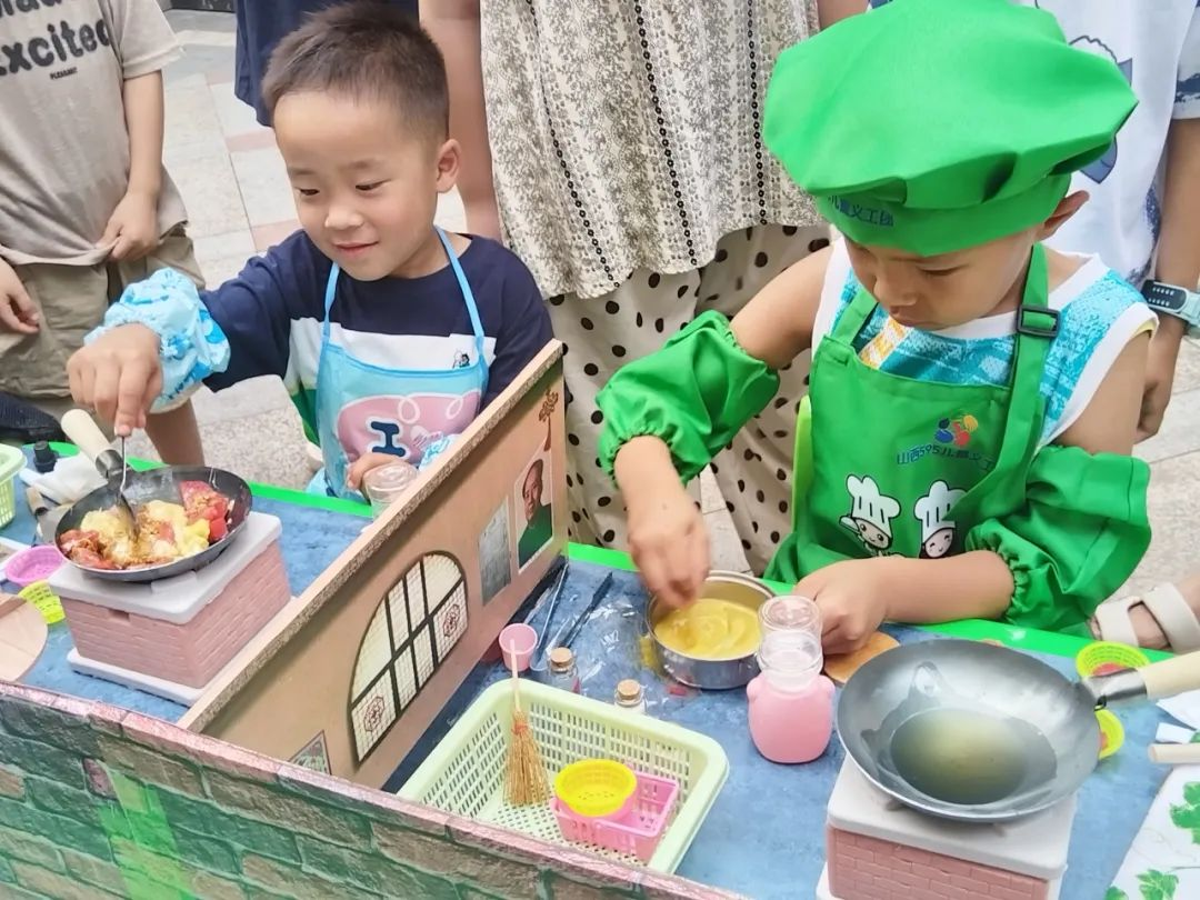 太原万柏林区兴华街道：小小厨神烹饪营  满满夏日烟火气