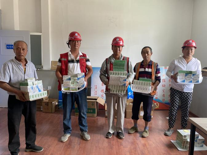 情系一线送清凉  关怀备至暖人心——太原市政集团四公司为在建工地送去防暑降温物资