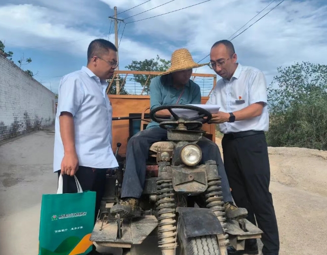 临汾霍州农商银行：“万能背包”服务乡亲不含糊