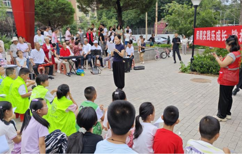 太原万柏林区南寒街道：萌娃集结红房子  暑期实践助成长