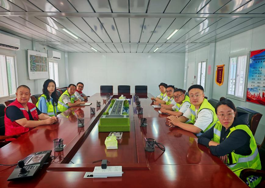 太原市政集团八公司开展“青春心向党，薪火永传承”主题团日活动