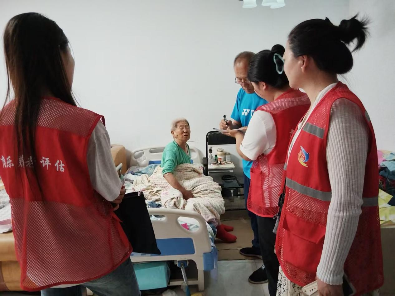 太原万柏林区和平街道多社区联动开展失能老人健康评估与服务登记