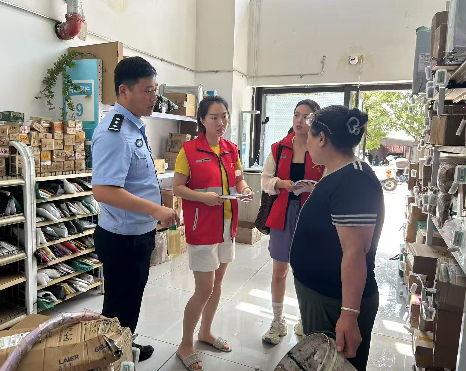 太原万柏林区西铭街道：筑牢“无诈社区”基石  网格员反诈宣传持续升温