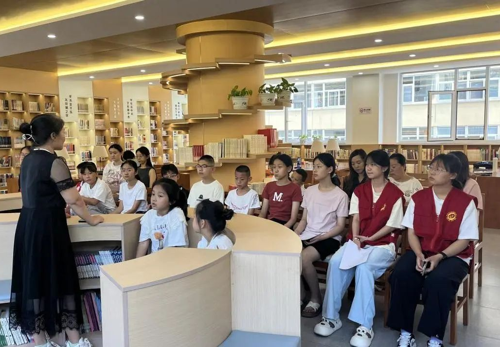 太原万柏林区王化街道开展暑期读书分享会