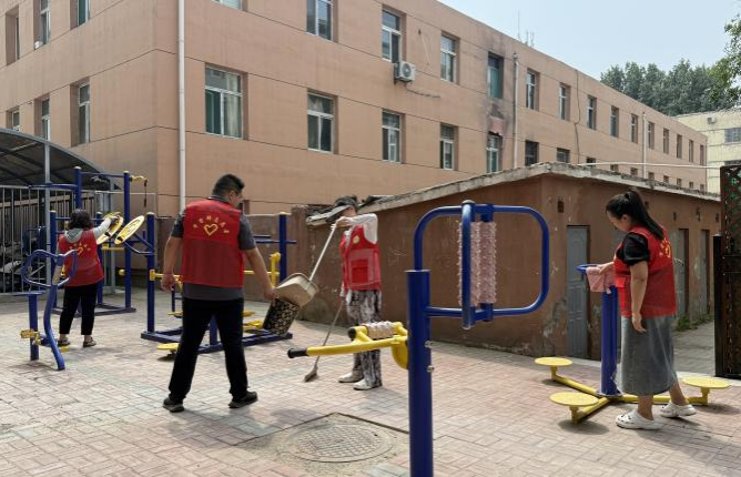 太原市政集团四公司开展“擦亮社区底色，激活文明基因”志愿服务活动