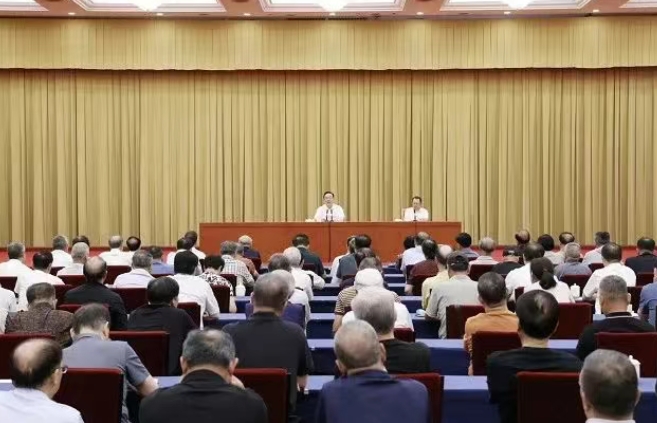 浙江省委向老同志通报重点工作　王浩通报