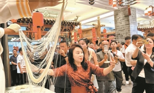 “怡然见晋中”首届晋中面食大赛精彩启幕