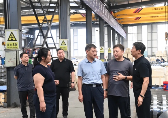 忻州定襄：徐瑛调研项目建设、安全生产、企业经营等工作