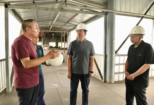 晋中灵石县县长陈昉就腐植酸产业发展进行专题调研