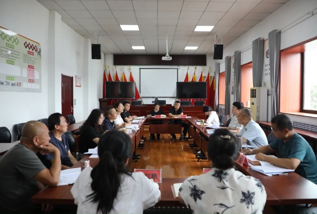 太原尖草坪区：刘锦春调研基层党建工作