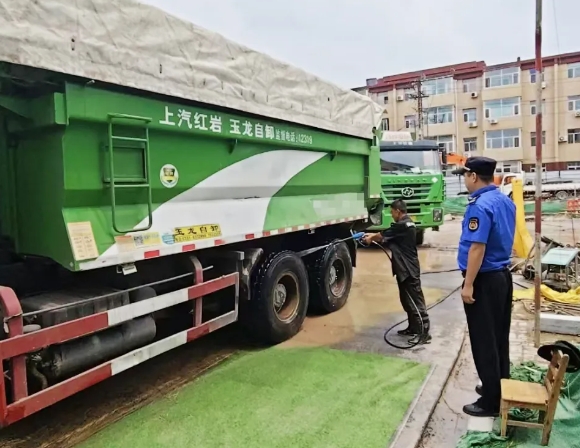 太原迎泽区城管执法大队：规范渣土运输管理，守护城市洁净底色