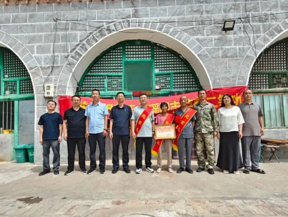 吕梁兴县为荣立二等功现役军人王志瑶家庭送喜报