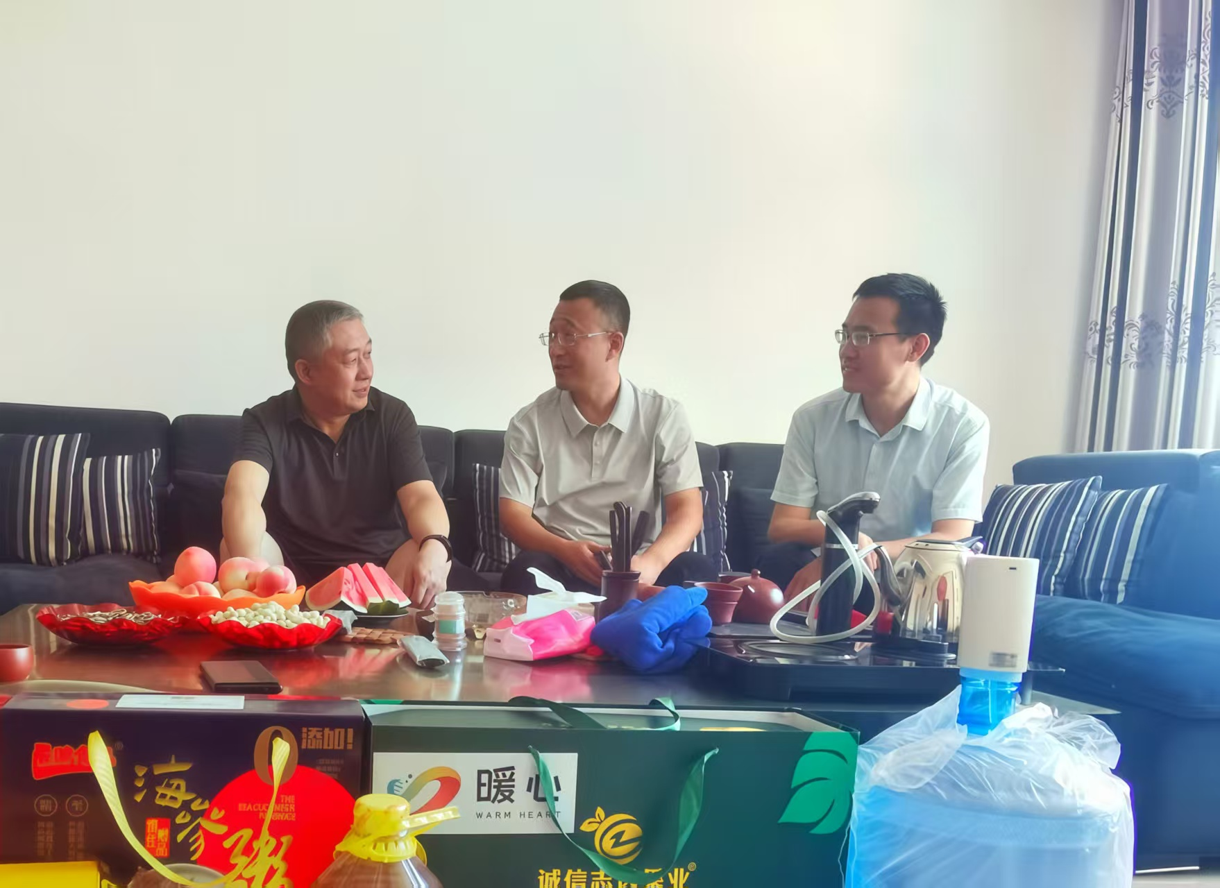 吕梁离石移动公司：暖心关爱聚合力  思政工作见实效