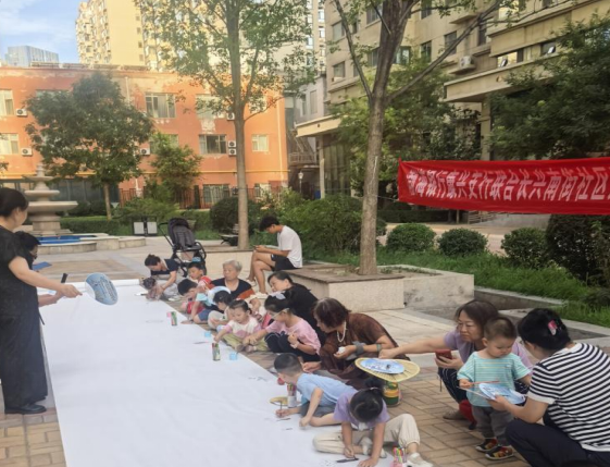太原万柏林区长风西街街道：光影伴夏  彩笔绘梦