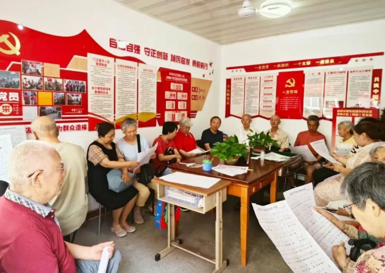 太原迎泽区桥东街道并四社区：双向奔赴，为社区里的万能搭子点赞！