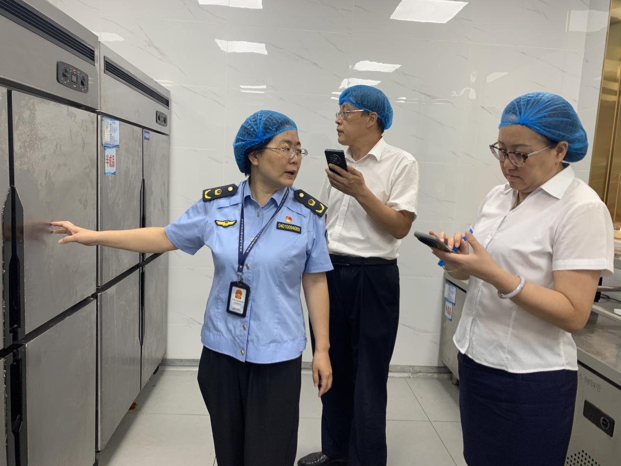 太原杏花岭区市场监管局主动帮扶新开办餐饮单位规范经营