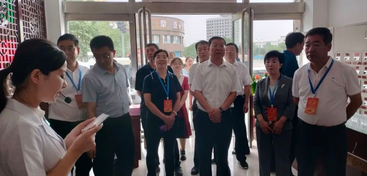 忻州原平市人大常委会就开展医疗服务综合能力提升进行专题调研