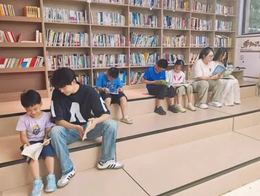 太原迎泽区庙前街道水二社区：暑期里的暖心守护