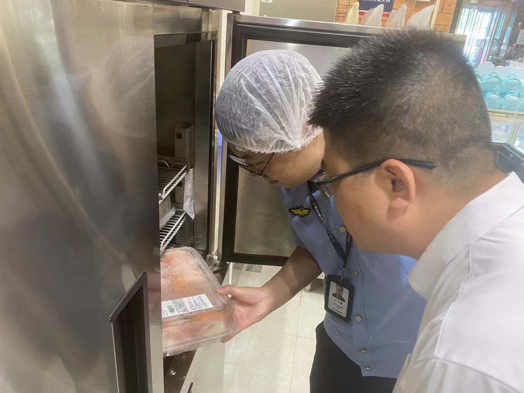 太原杏花岭区市场监督管理局排查冷加工糕点制售环节隐患