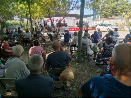 潘店镇：戏迷乐园走进村 戏曲汇演暖人心(2)(1)226.png