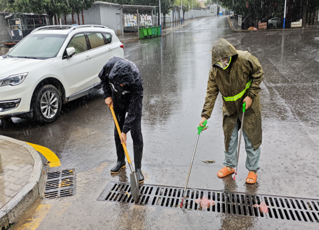 太原万柏林区：社区齐心战汛期  多方联动护民生