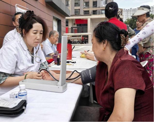 太原万柏林区南寒街道：银发力量再“发芽”，代际互助谱新章