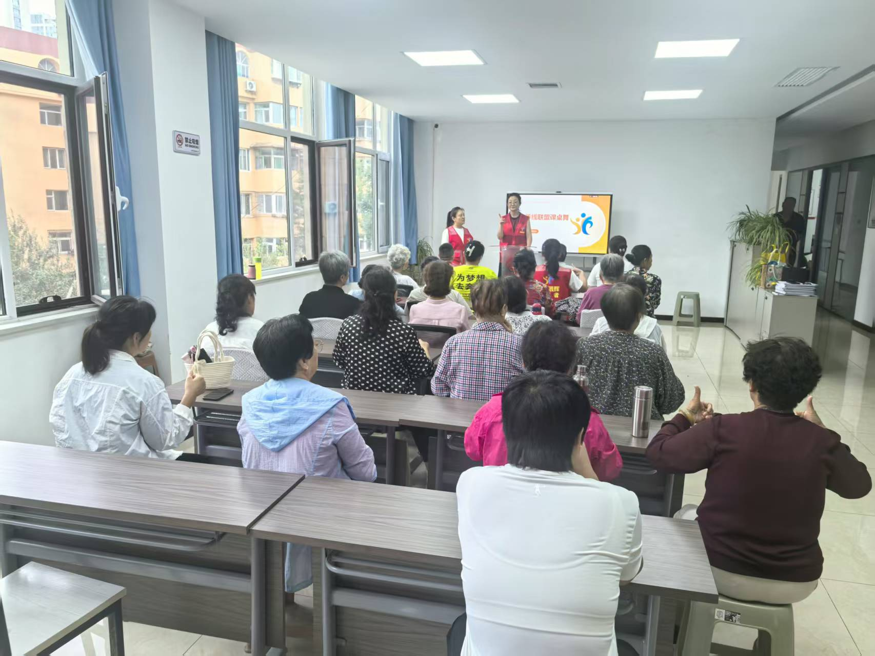 太原万柏林区南寒街道：舞动反诈旋律  守护银龄平安