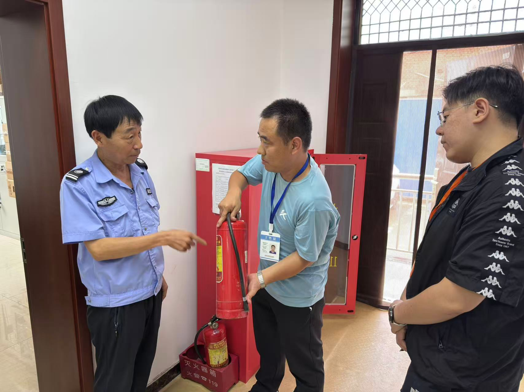 太原万柏林区民政局：“鹊桥”安检筑防线  “七夕”登记保平安