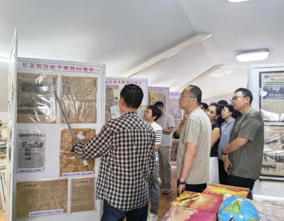 从“方寸报纸”回望“壮阔历史”！太原尖草坪区柏板乡这样开展纪念抗战胜利80周年主