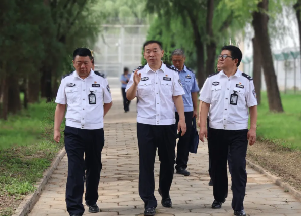 王锁成到忻州原平监狱调研督导安全稳定工作