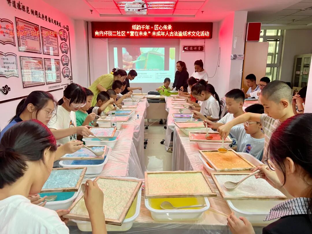 太原小店区南内环街二社区：红星闪耀“未”来  关爱浸润童心