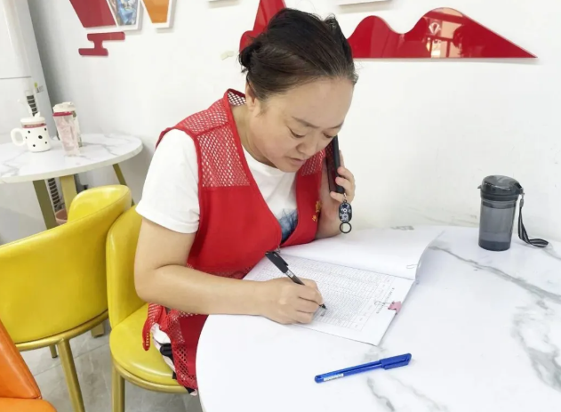 太原迎泽区双塔西街二社区：记好“民情台账”，解锁帮扶密码