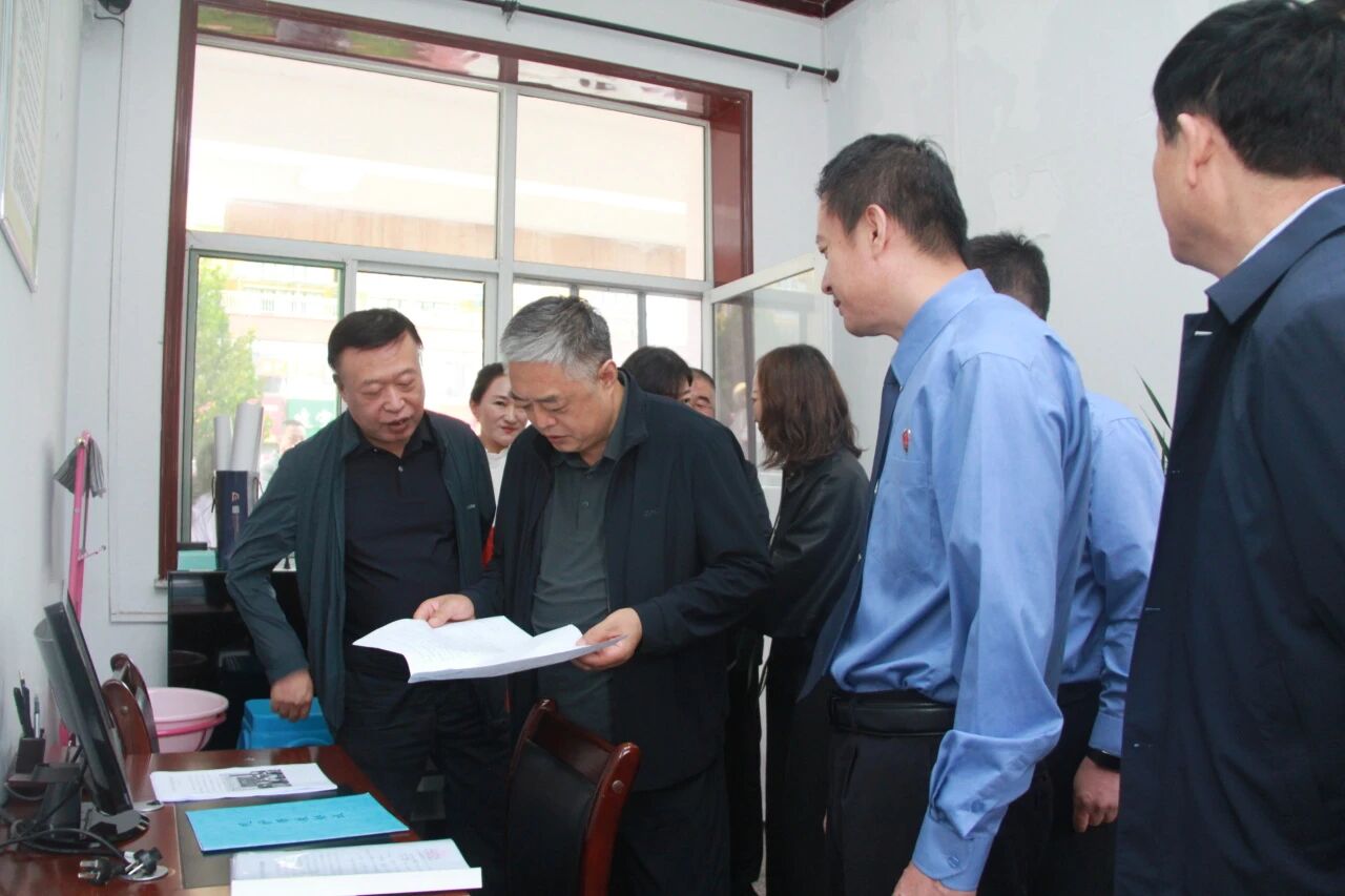 临汾市人大常委会专题调研未成年人犯罪预防和治理工作