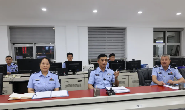 运城万荣公安闻 “汛” 而动，扣牢平安守护链