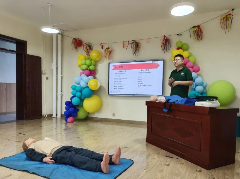 临汾市第二幼儿园“健康十小事”主题活动