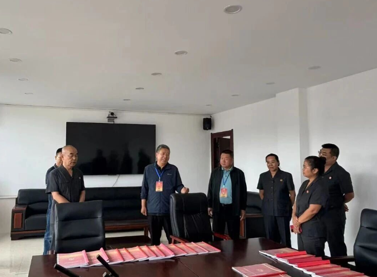 忻州繁峙县人大常委会到繁峙县人民法院调研民事审判工作