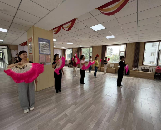 太原万柏林区神堂沟街道国兴社区：专业老师进社区  歌舞赋能新生活