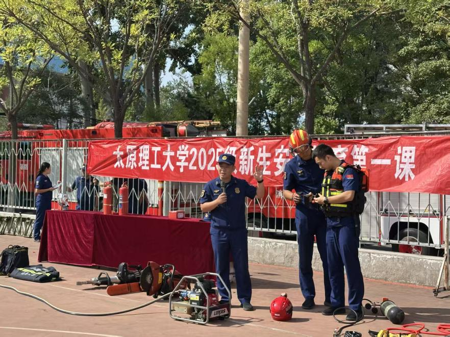 太原万柏林区下元街道：校社消防联动  共筑安全防线