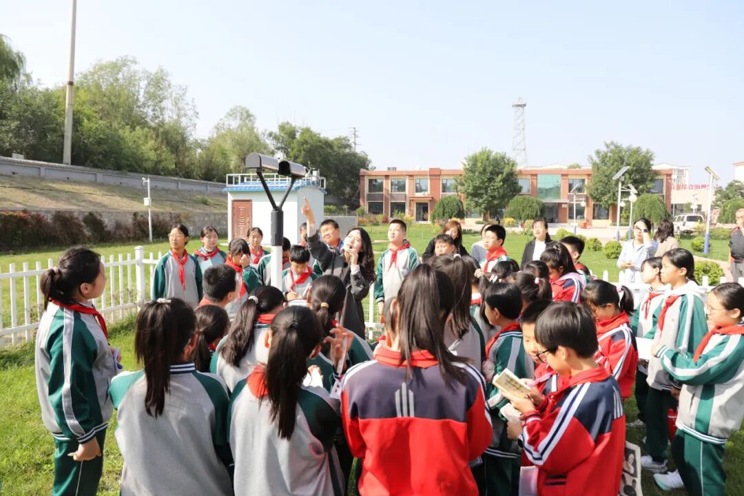 天气预报为啥这么准？200多名师生走进太原尖草坪区气象局，直呼“过瘾”！