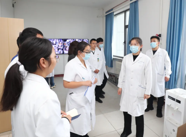 临汾市中心医院开展国庆节前行政大查房暨安全生产大检查