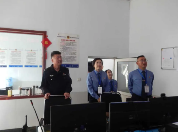 忻州原平市检察院对原平市看守所开展节前安全大检查