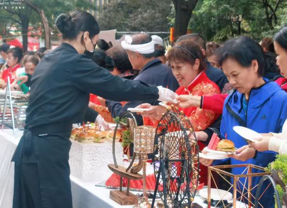 玲珑皓月  情满山河——太原万柏林区长兴北街社区工开展中秋节主题活动