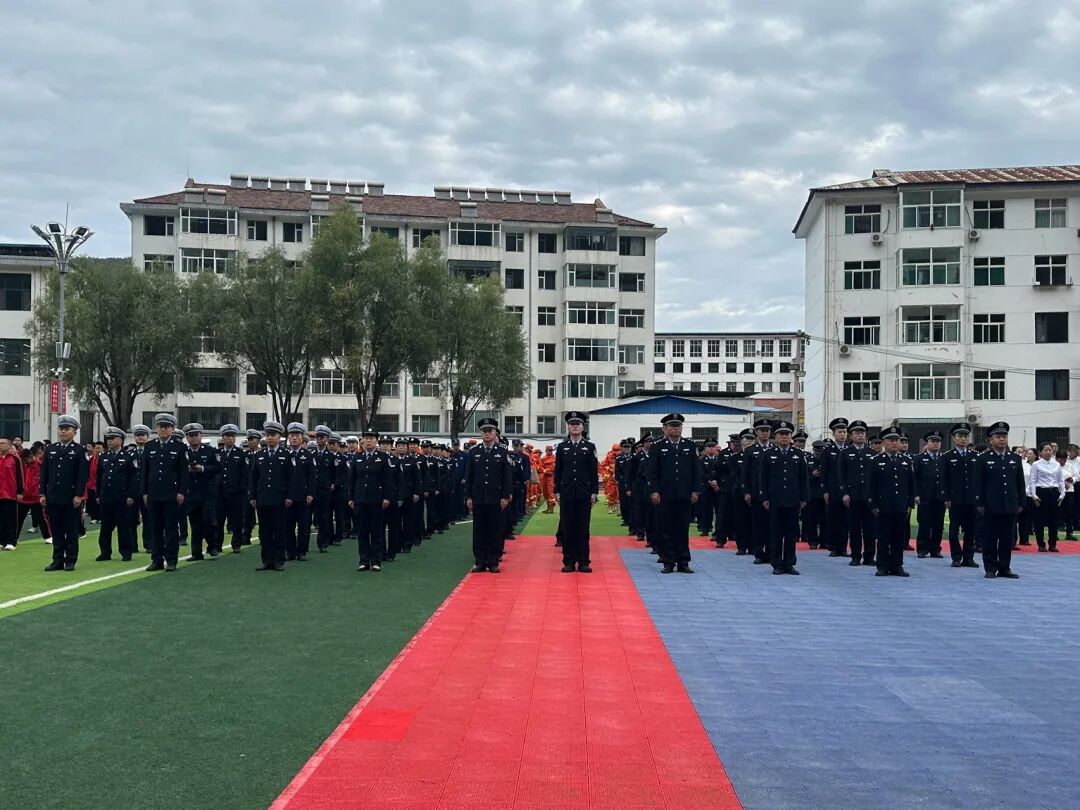 金秋颂歌祝福祖国  忠诚守护献礼华诞——长治平顺县公安局参加全县庆祝中华人民共和